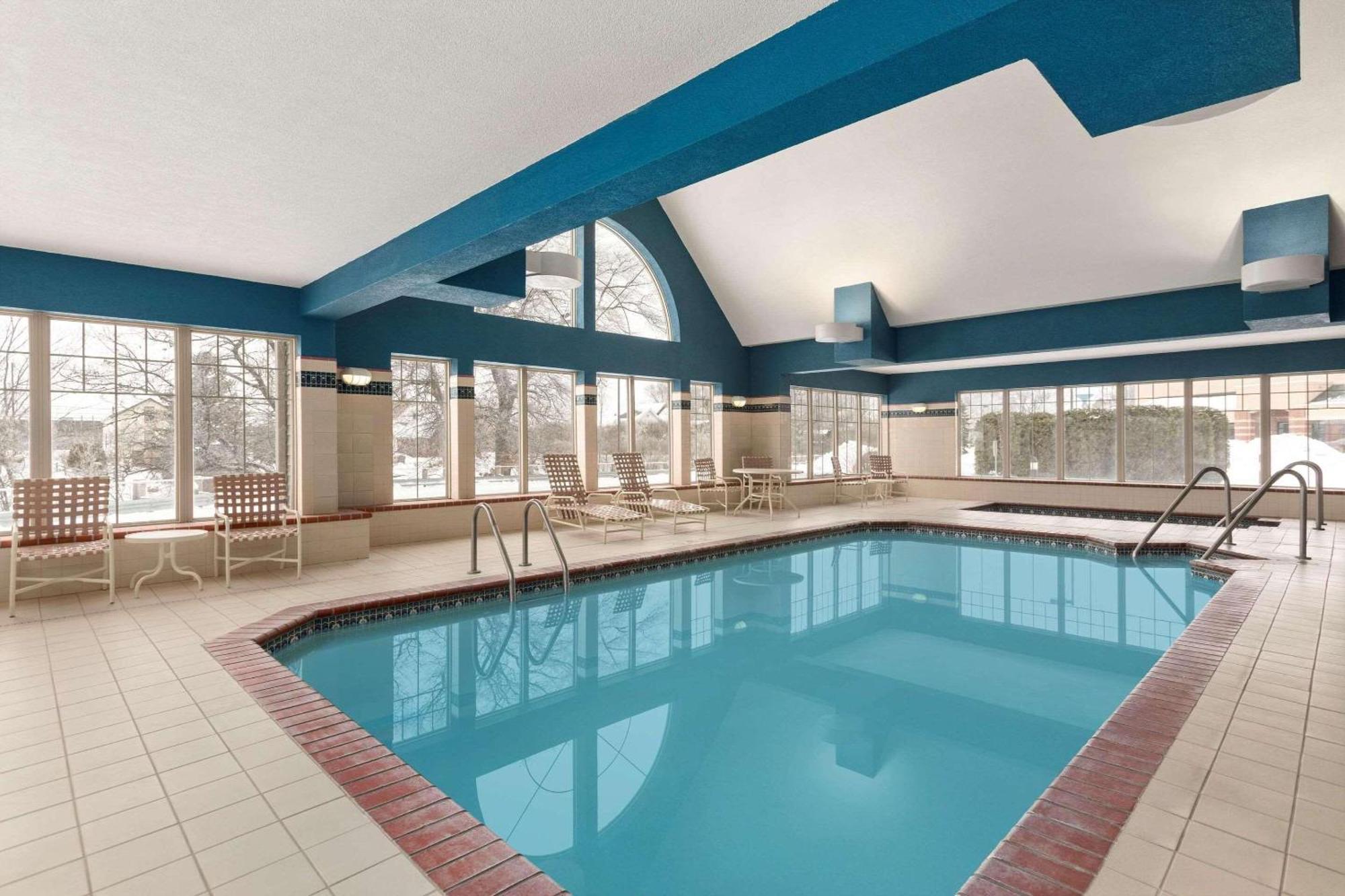 Country Inn & Suites By Radisson, Wausau, Wi Schofield ภายนอก รูปภาพ